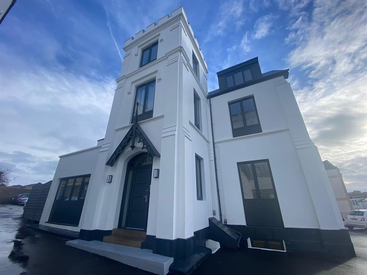 The Penthouse, Claremont Manor, Rouge Bouillon, St. Helier, Jersey